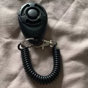 Réception du Clicker Portable pour Dressage de Chien du client J***e.