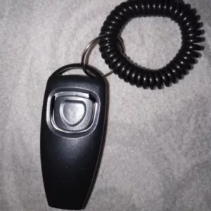 Reçu Sifflet & Clicker d'Entraînement pour Chien 2-en-1 du client J***a