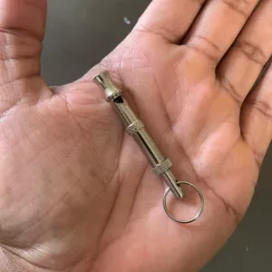 Sifflet de dressage pour chien reçu du client B**a.